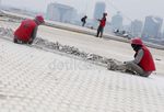 Keramik Atap Masjid Istiqlal Dikelupas
