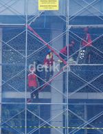 Keramik Atap Masjid Istiqlal Dikelupas