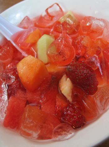 Slruup, Ini Dia Minuman Buka Puasa Segar Dingin 150 Kalori!