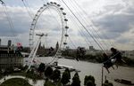 Sambut Olimpiade, London Bertabur Cahaya