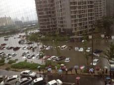 37 Orang Tewas Akibat Banjir di Beijing, Warga China Marah