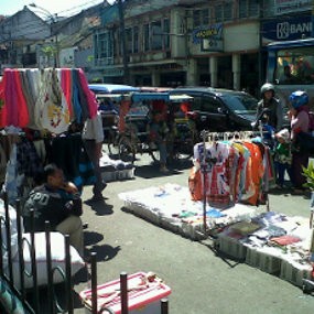 Ramadan, Pedagang di Pasar Baru Tumpah ke Jalan