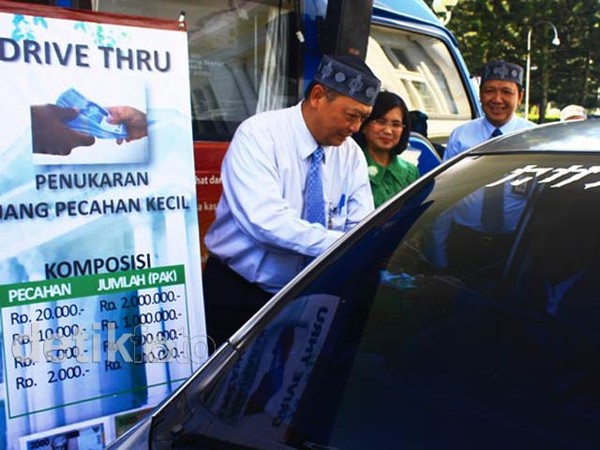 BI Beri Layanan Drive Thru Penukaran Uang