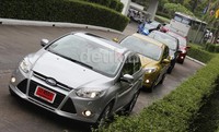 Wajahnya juga berubahan, seperti pada head lamp. Head lamp kini dipercantik dengan LED. Sementara head lamp-nya sendiri kini lebih lebar dengan HID. Secara keseluruhan, desain eksteriornya lebih fun to drive ketimbang versi lawas. Muhammad Ikhsan/detikOto.