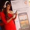 Smartfren Bersama HTC Luncurkan Bundling HTC Desire VC
