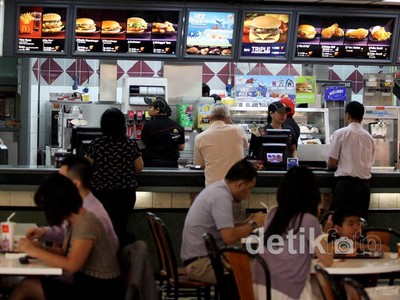 Siang Hari di Bulan Ramadan, Restoran ini Tetap Buka