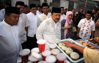 Kunjungan ini sekaligus untuk buka bersama di Masjid At Taubah bersama warga Sukabumi Utara.