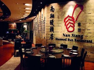 Diskon 50% Makan Nasi Ayam Hainan dan Char Kwe Teow