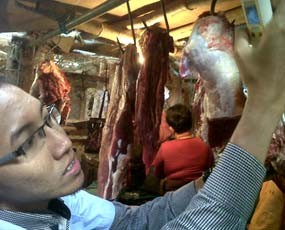 Daging Nyaris Busuk Ditemukan di Pasar Pamenang Kediri