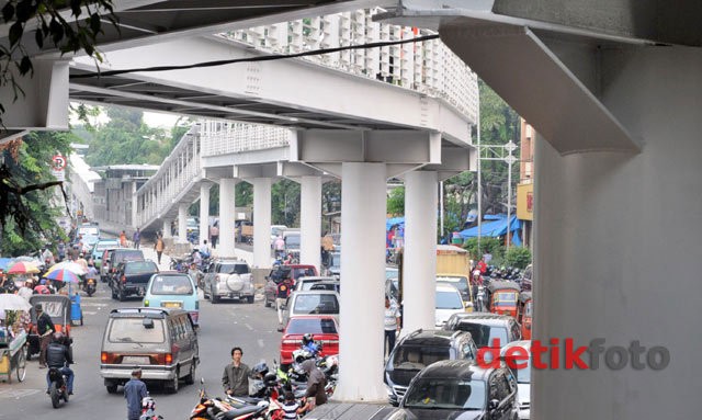 5 Jembatan Busway yang Bikin Ngos-ngosan