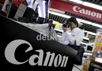 Canon merupakan perusahaan kesekian yang menerima dampak tidak langsung krisis Eropa. Sebelumnya, beberapa perusahaan Jepang mengalami hal serupa seperti Toshiba.