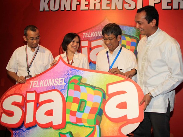 Telkomsel Siapkan 3.500 BTS 3G untuk Lebaran