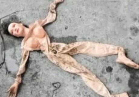 Oalah! Polisi China Selamatkan Boneka Seks yang Dikira Wanita Sungguhan