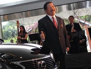 Johnny Ditanya KPK Soal Pembelian Mobil Lexus