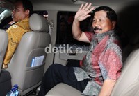 Johnny diperiksa terkait kasus dugaan korupsi pembangunan dermaga Kubangsari Cilegon. Ramses/detikcom