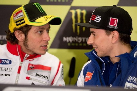 Lorenzo Komentari Isu Kembalinya Rossi ke Yamaha