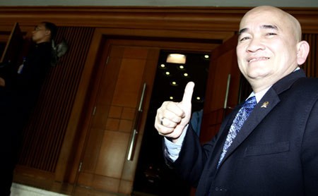 Tak Sepakat dengan Priyo, Ruhut Minta Petrus Diungkap