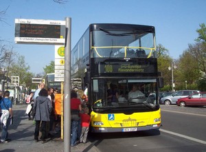 Rahasia Keliling Berlin dengan Bus Nomor 100