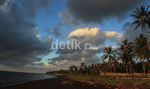 Mengintip Sunrise di Selat Bali