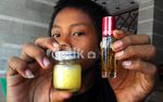 Pemijat Anak-anak Berharap Rejeki di Ramadan