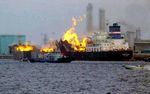 Kapal Tanker Terbakar di Malaysia