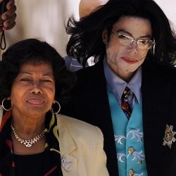 Sempat Menghilang Seminggu, Ibunda Michael Jackson Ngaku Tak Diculik