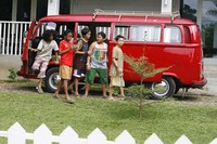 Mereka selalu berpetualang berlima. (doc.Maxima Pictures)