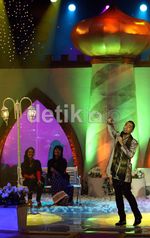 Bertabur Bintang di Konser Lampion 100% Ikhlas