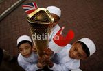 Santri Sambut Pembukaan Olimpiade London