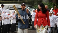 Acara tersebut turut memeriahkan jelang pembukaan Olimpiade yang akan dibuka besok di Olympic Stadium London.