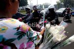 16 Tahun Kudatuli, Massa Demo di Istana