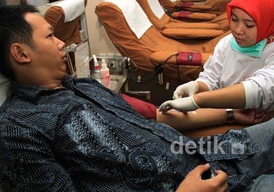 Puasa, Warga Tetap Mendonorkan Darahnya