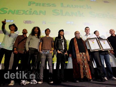 Slank Luncurkan Album Baru Lewat HP