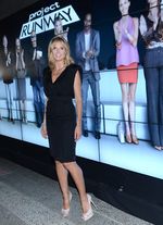 Simple Tapi Elegan ala Heidi Klum