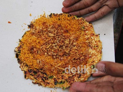 Kerak Telor Menu Alternatif Berbuka Puasa