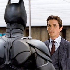 5 Pebisnis Tajir yang Bisa Menyaingi Bruce Wayne