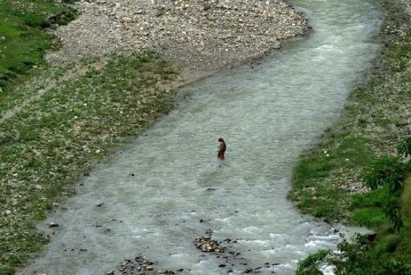 Mobil Jeep di Nepal Terjun ke Sungai, 14 Orang Tewas