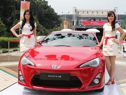 Toyota 86 Rebutan Anak Muda Kaya