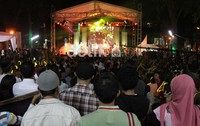 Adapun musisi yang tampil dalam acara ini diantaranya Dwiki Dharmawan dan Endah N Rhesa.