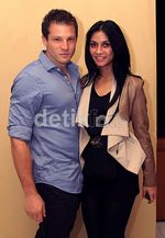 Uli Auliani Mesra Bareng Pacar