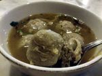 Bakso Empuk Gurih Menggoyang Lidah a la Lapangan Tembak