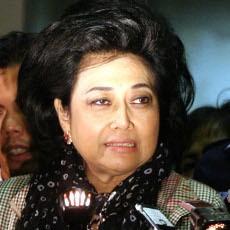 Penuhi Panggilan KPK, Hartati Bawa Bukti-bukti