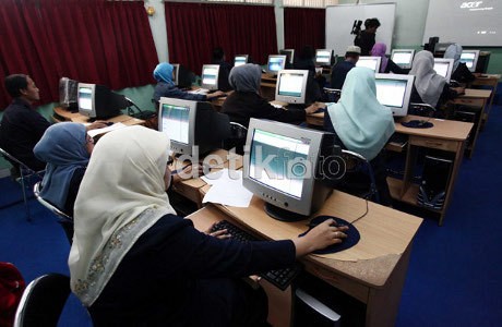 Koneksi Internet Jeblok, Uji Kompetensi Guru Hari Pertama di Solo Batal