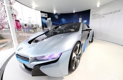 Biar Ngirit, BMW Mulai Jualan Mobil Mewah Online