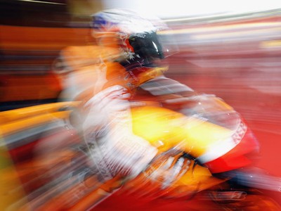 Stoner Juara di Laguna Seca