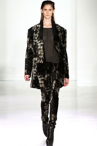Jeremy Laing, Fall/Winter 2012. ork Fashion Week 2012. [dok. Jeremy Laing]