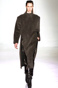 Jeremy Laing, Fall/Winter 2012. ork Fashion Week 2012. [dok. Jeremy Laing]