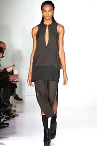 Jeremy Laing, Fall/Winter 2012. ork Fashion Week 2012. [dok. Jeremy Laing]