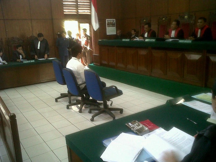 Joshua, Tersangka Pembunuh Kelasi Arifin Jalani Sidang Perdana