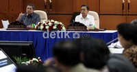 SBY juga mengingatkan agar pendidikan di Indonesia harus murah, rasional dan bisa dijangkau masyarakat luas. Khusus bagi kalangan yang tidak mampu, pemerintah membebaskan dari pembiayaan-pembiayaan.